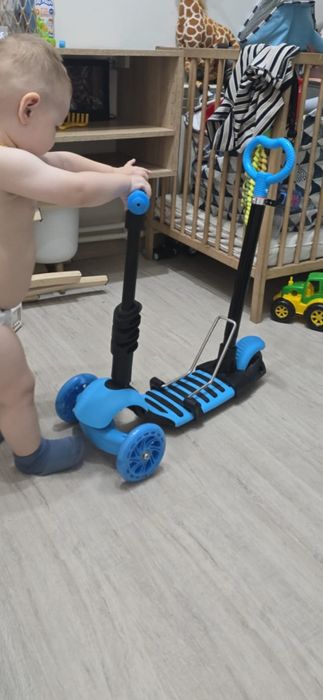 Детский самокат, хороший подарок