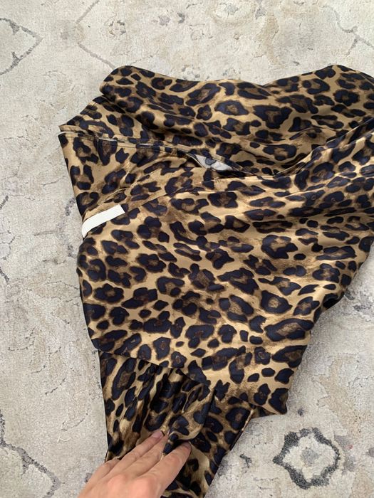 H&M fusta de satin nouă