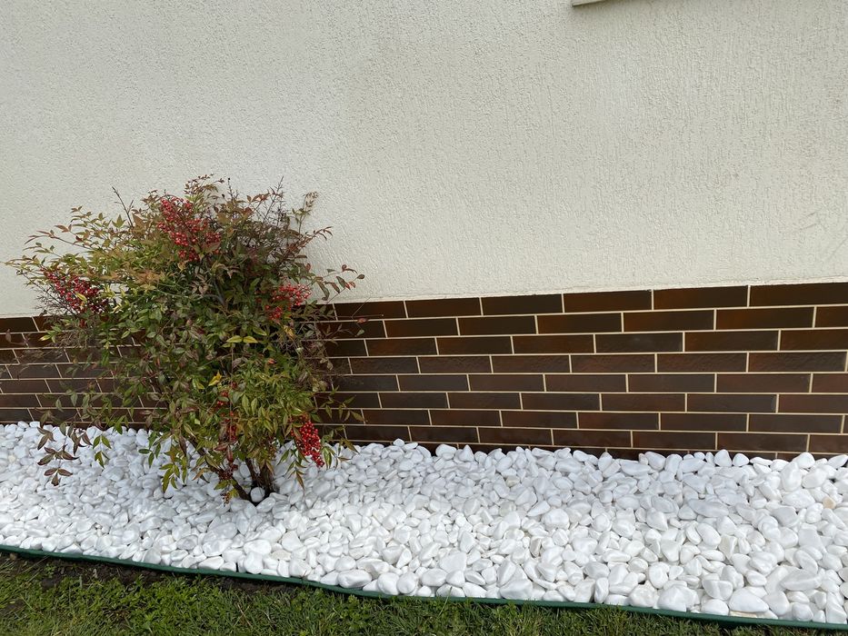 Piatra decorativa alba rotunjita