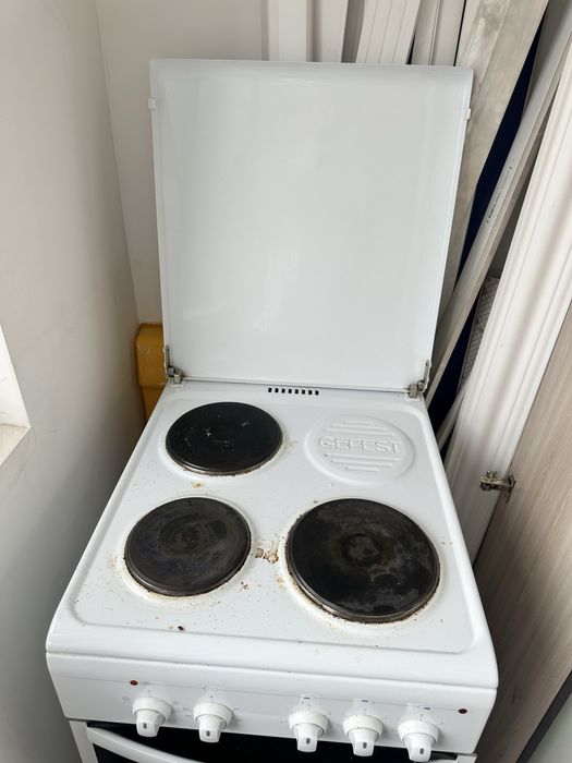 Продается электрическая плита