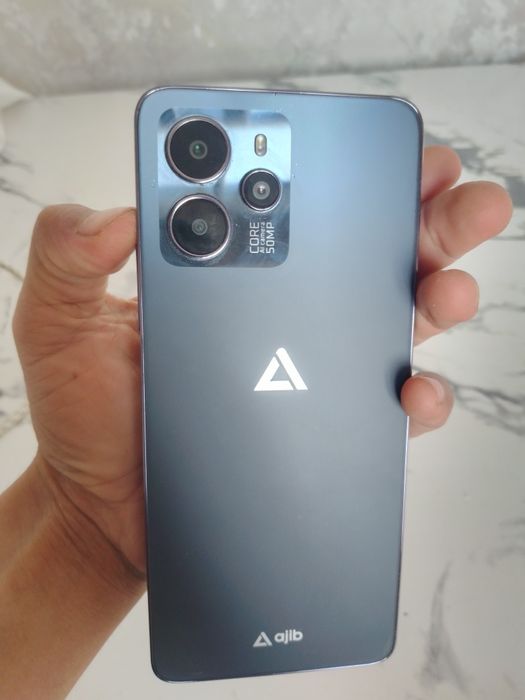 Telefon Ajib x1 2025