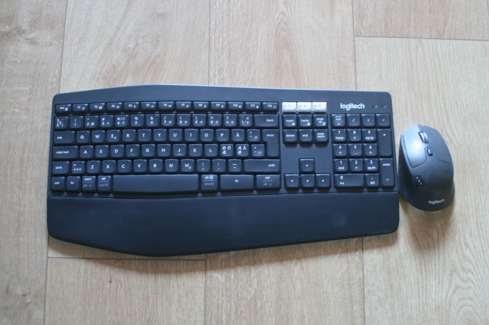 tastatura Logitech k850