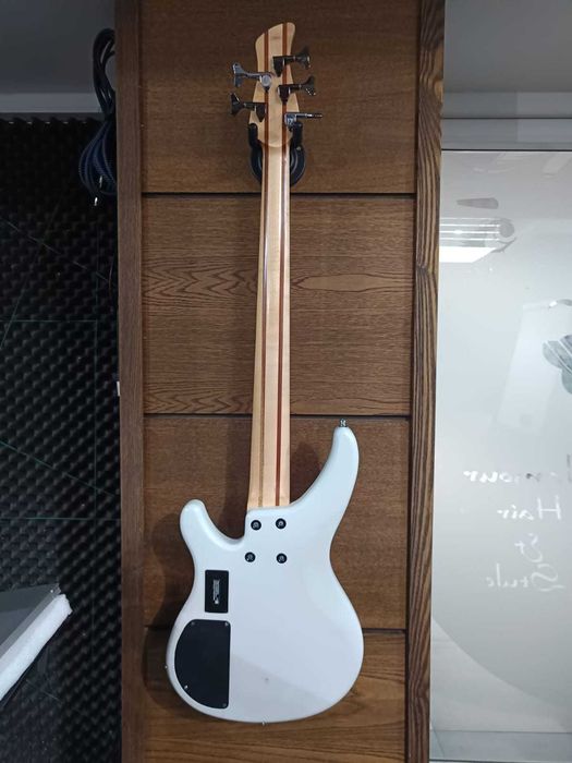 Chitara bass YAMAHA TRBX 505 TWH