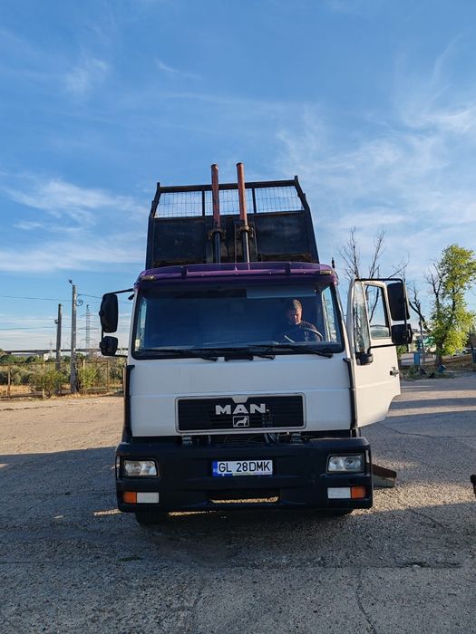Autocamion basculabila Man