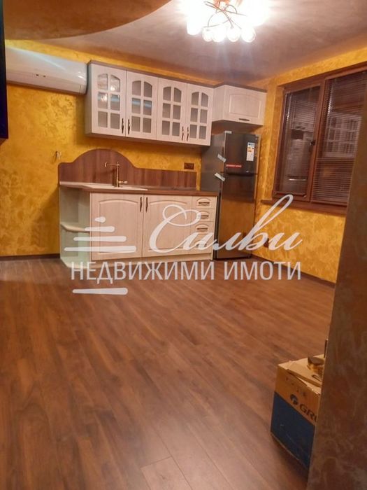 Тристаен ТУХЛЕН апартамент – кв.Пазара !!!