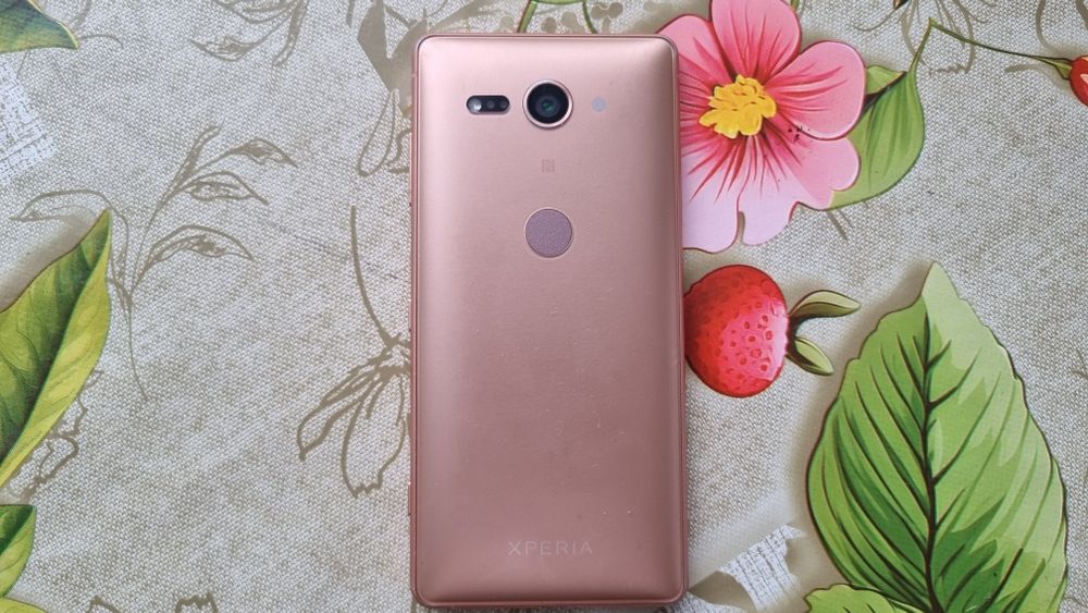 Telefon sony xperia xz2 compact