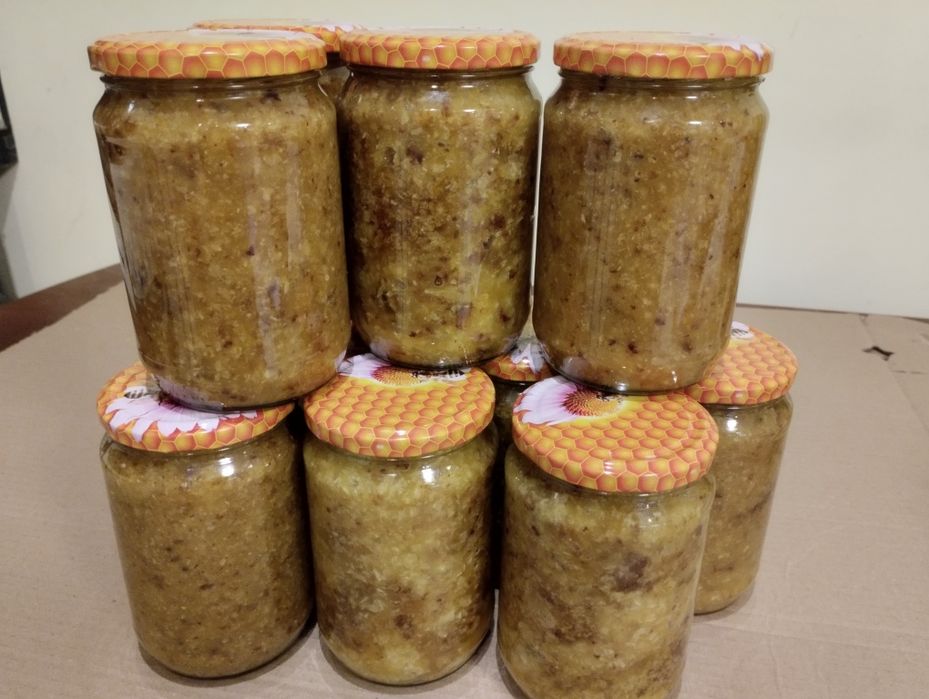 Пчелен Мед  9 лв.