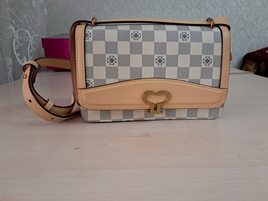 Продам сумку хорошего качества