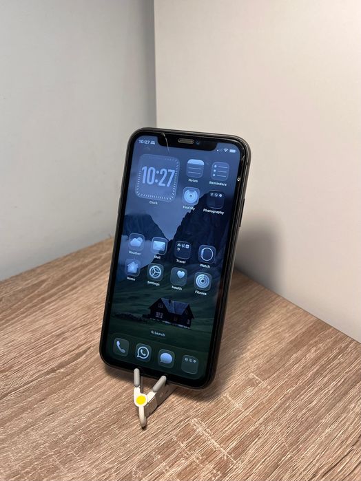 iPhone 11, 64 ГБ, SIM + eSIM