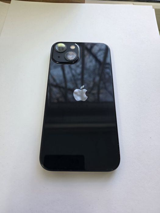 Продам iphone  13 128