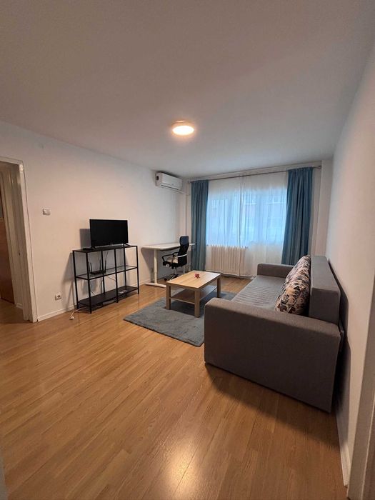 Ap. central cu 2 camere si balcon | 50 MP | Renovat | Anvelopat