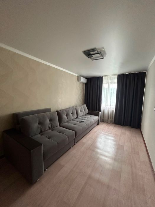 Продам квартиру 2-х комнатную 42.2 кв