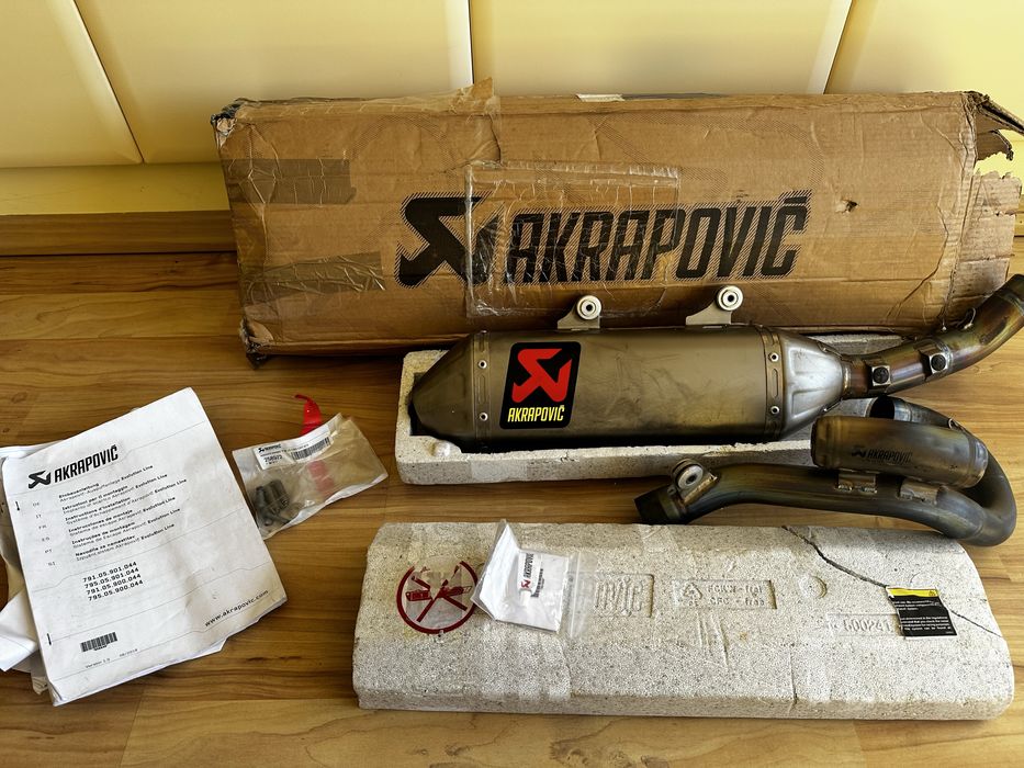 Akrapovic цяла генерация ауспух ктм хусквафна