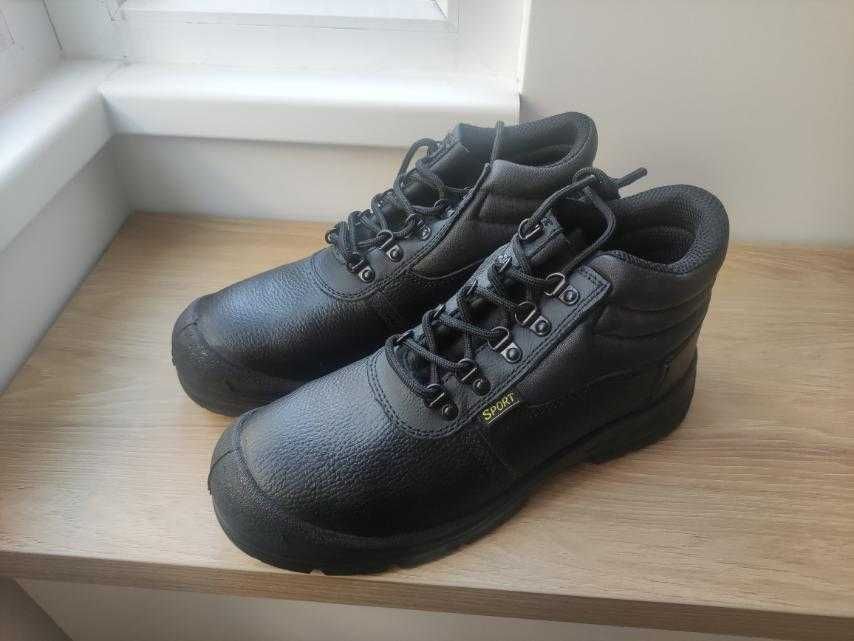Нови Работни обувки 43 номер - 2 чифта