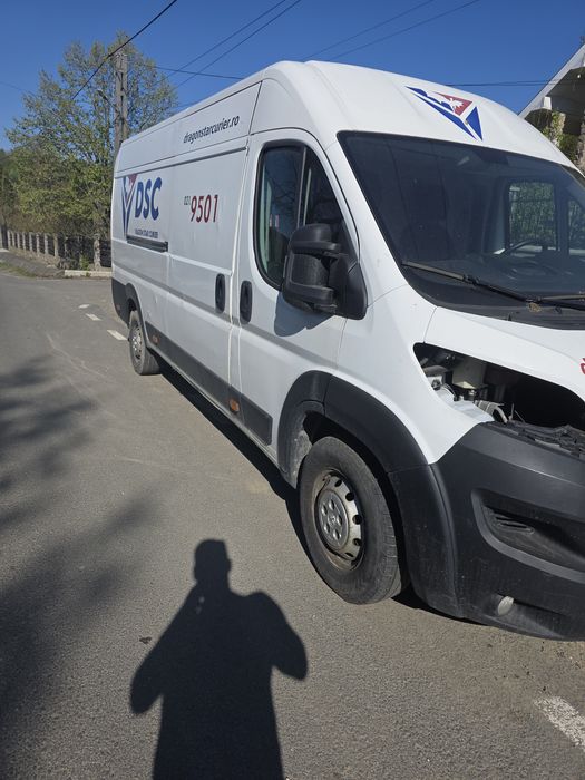 Vând 2 peugeot boxer an 2015 si 2020