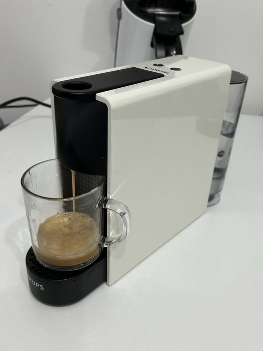 Aparate de cafea Krups/DeLonghi pentru capsule Nespresso