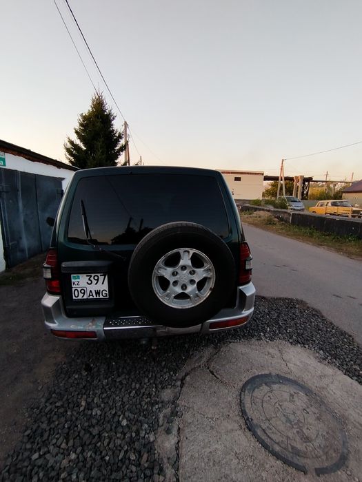 Митсубиси Паджеро 3