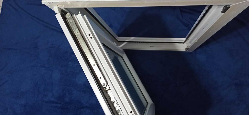 PVC прозорец  подходящ и за баня