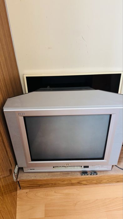 Продается телевизор JVC