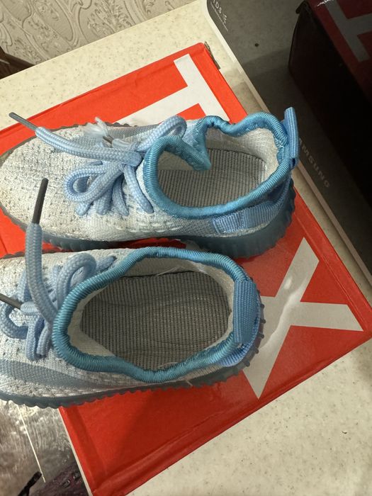 Yeezy kids дёшево