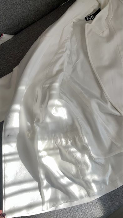 Sacou elegant Zara cu butoni XL