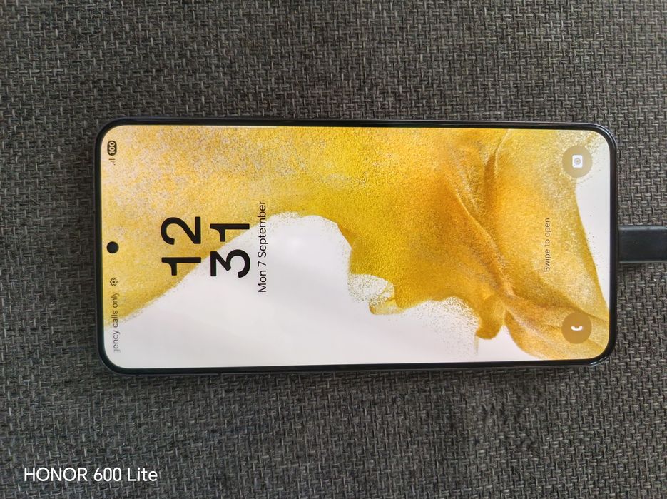 Vând Samsung s 22 plus in stare perfecta ,ridicare personala nu trimit prin curier