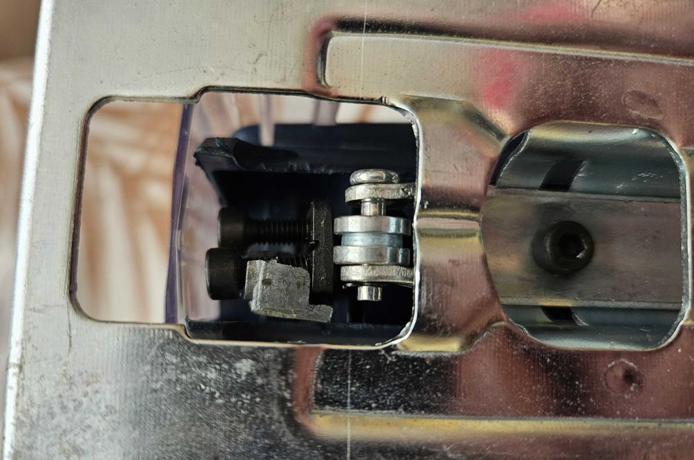 винтоверт и прободен трион - неразличими от нови