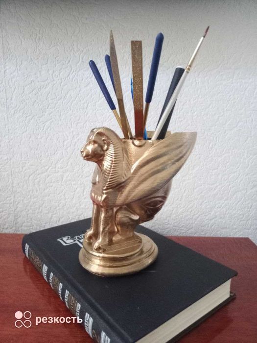 Сфинкс , ваза для карандашей