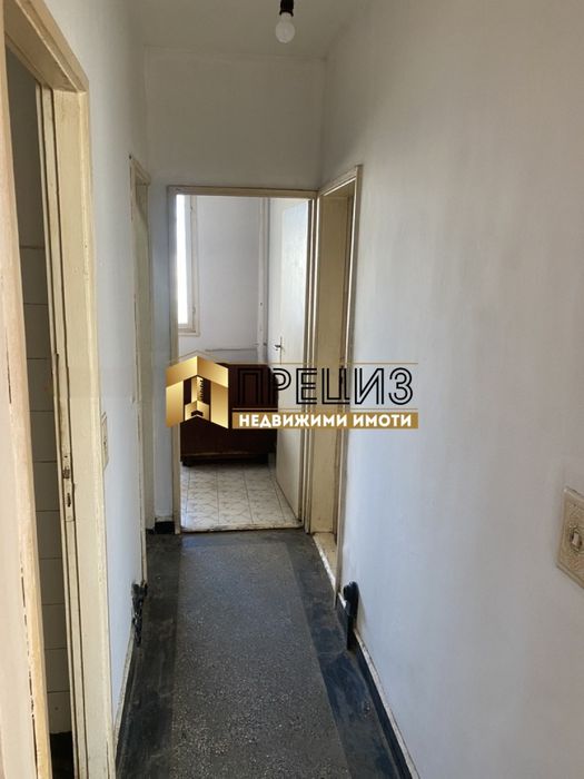 Продажба 3-стаен гр. Шумен - 5-ти полк 83m² - снимка 8