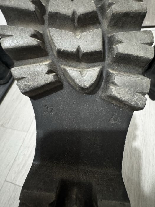 Ghete/ bocanci negri 37