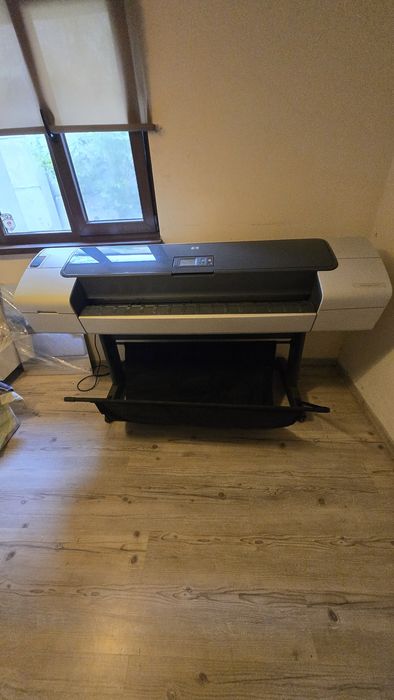 Широкоформален принтер-плотер HP Т610