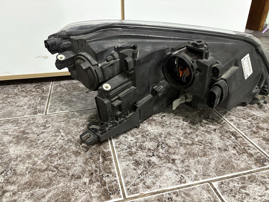 Ляв фар за Seat Alhambra / VW Sharan 2010 -