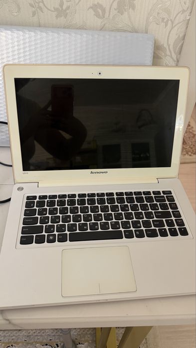 Ноутбук Lenovo 2012 года