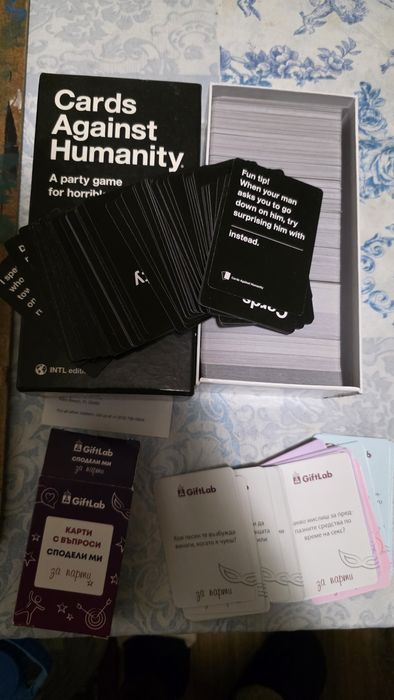 Cards against humanity и Карти с въпроси