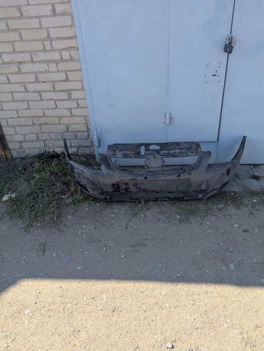 капот 2шт и бампер