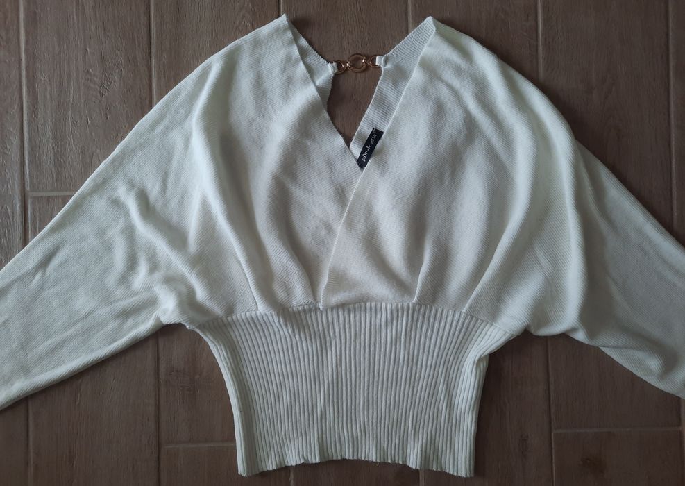 Блузи (различни) с дълъг ръкав- Всички за 15 лв.