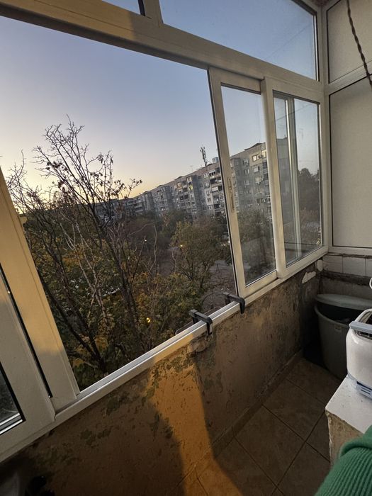 Продава се Тристаен апартамент в Пловдив, Изгрев - 80 кв.м за 950 €/кв.м - Снимка #8