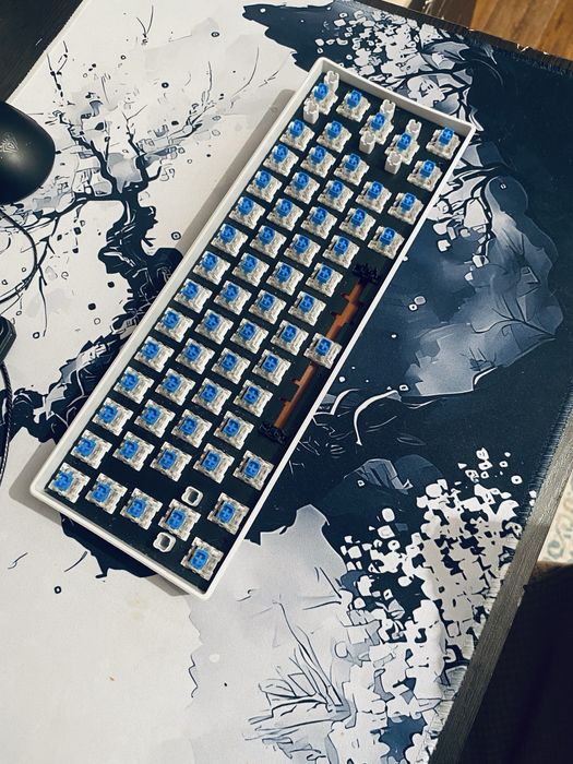 Клавиатура механическая