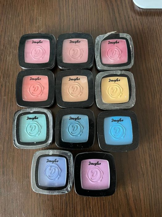 Produse make up folosite foarte puțin