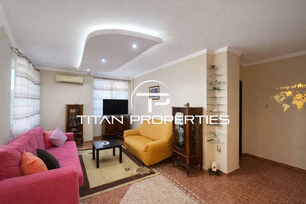 Продава се Тристаен апартамент в Пловдив, Кършияка - 103 кв.м за 1941 €/кв.м - Снимка #1