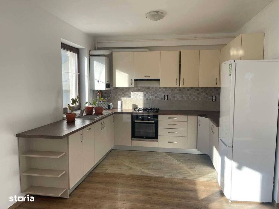 Chirie 4 camere | apartament generos de 105 mp, parcare – Floresti