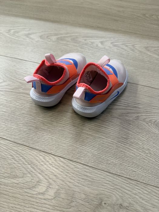 Детски маратонки Nike и Чисто нови детски сандали CROCS размер 20-21 (С5)