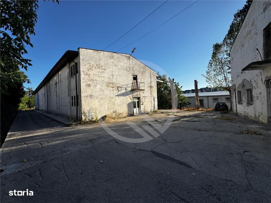Hala de 300 mp utili, situata in zona Valea Seaca !