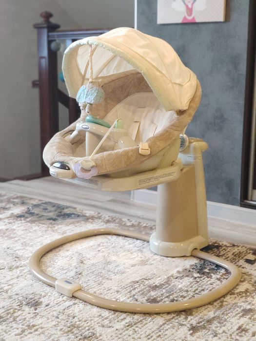 Детское кресло-качалка Graco SweetPeace