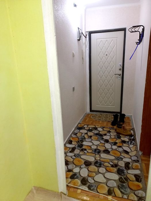 Продам 2 комн. квартиру