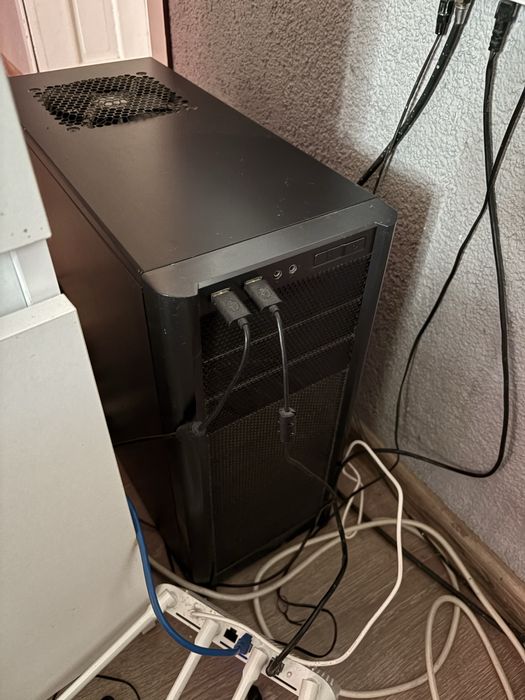 pc gaming + tastatura + mouse +mousepad