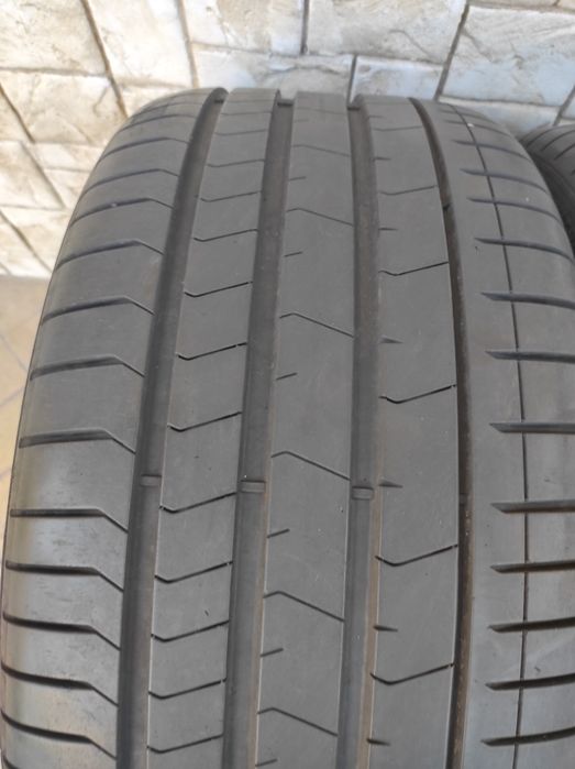 Гуми Pirelli 305/40/20 Pzero , dot 2621