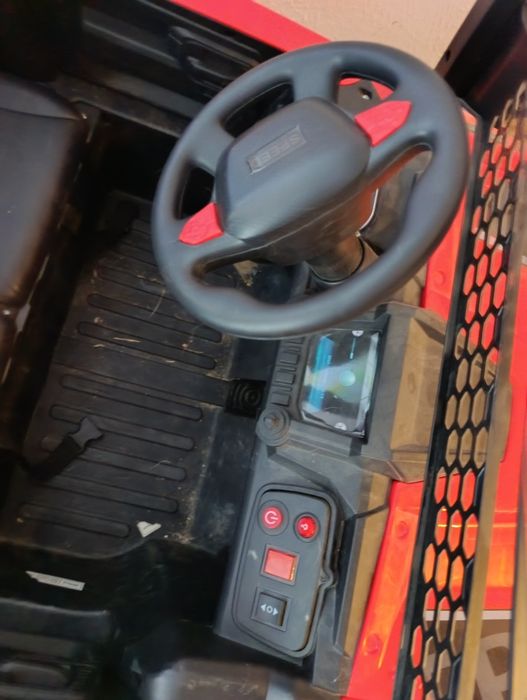 Акумулаторен джип детски голям