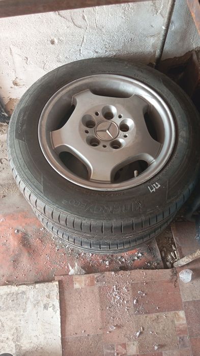 Продаю Мерседес 124