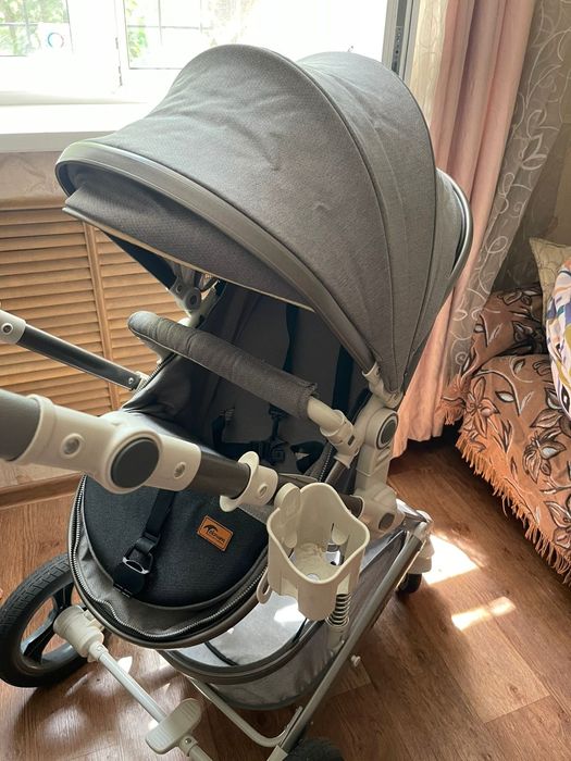 Коляска в отличном состоянии